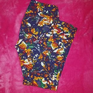 Lularoe TC Tall and Curvy Leggings